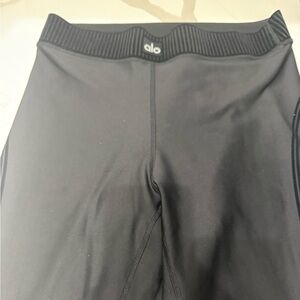 Alo Airlift High-Waist 7/8 Line Up Legging - Black
